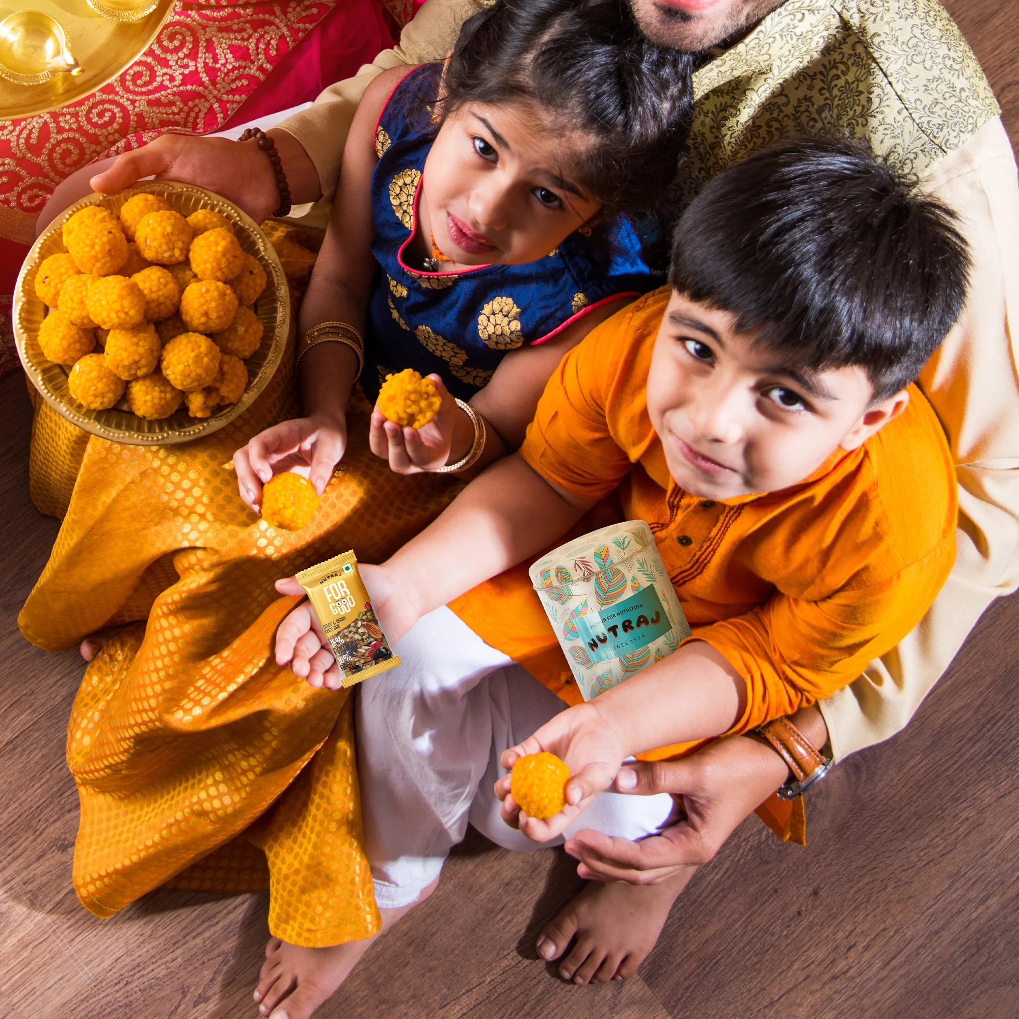 Nutraj Diwali Gift Box 100gm With 2 Candles - Image 5
